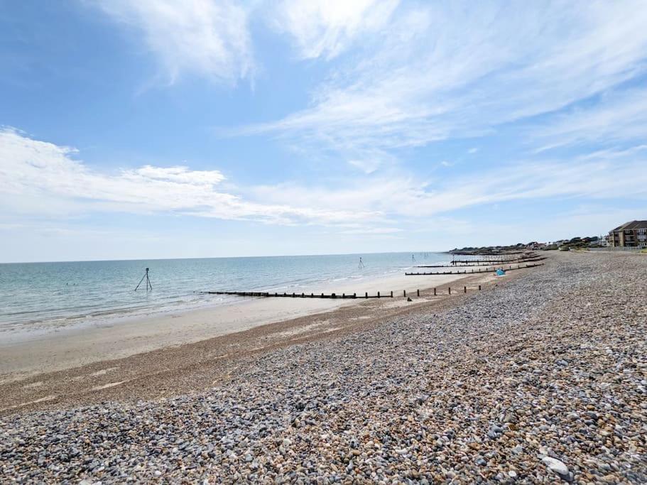 Beach View Middleton-on-Sea Екстер'єр фото